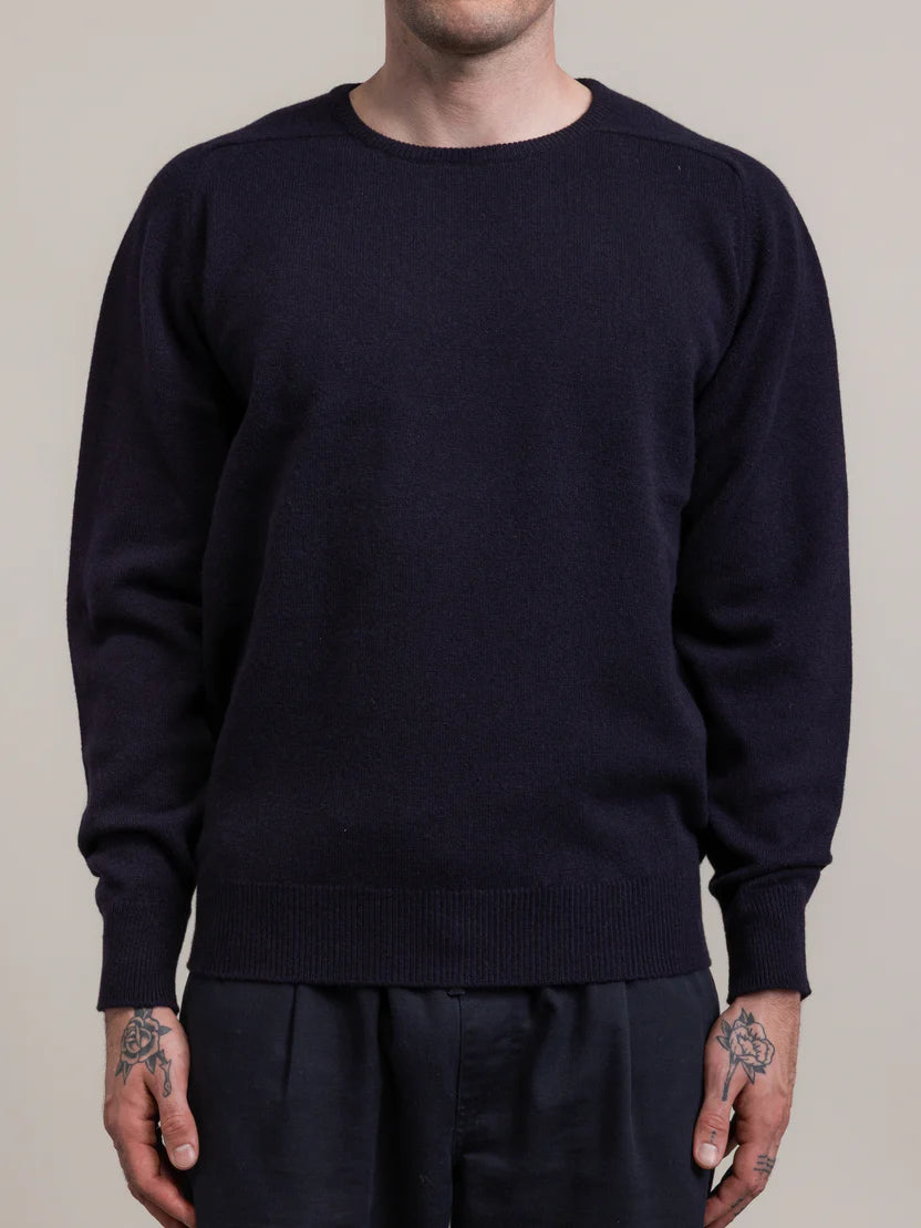 Fine Gauge Crew Neck in Navy Lambswool
